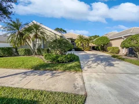 296 NW Bentley, Port Saint Lucie, FL 34986