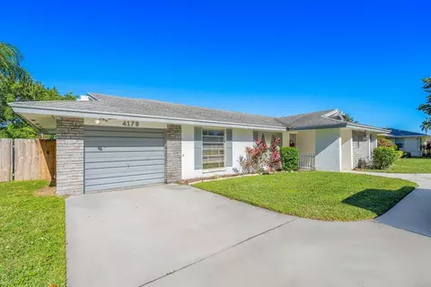 4179 Hyacinth Cir, Palm Beach Gardens, FL 33410