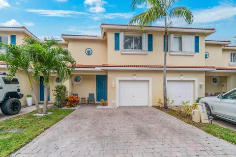 3024 N Evergreen Cir, Boynton Beach, FL 33426