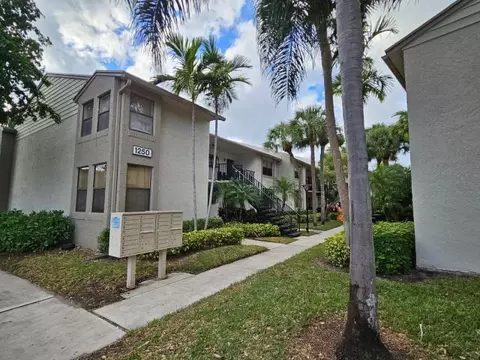 1250 S Military Trl #1611, Deerfield Beach, FL 33442