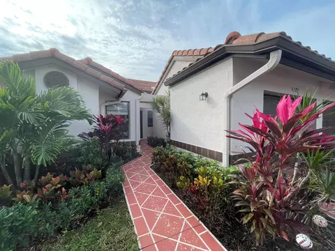 6379 Kings Gate Cir, Delray Beach, FL 33484