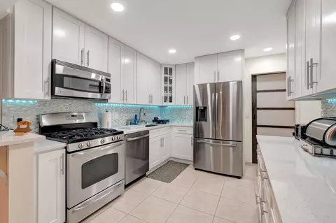 8258 Rose Marie Ave W, Boynton Beach, FL 33472