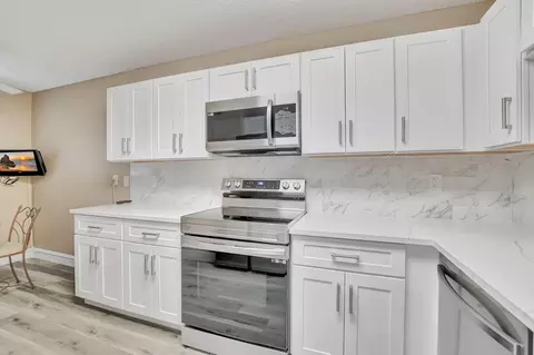 15244 Lakes Of Delray Blvd #207, Delray Beach, FL 33484