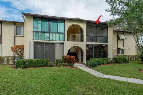 119 Lake Pne #D-2, Greenacres, FL 33463