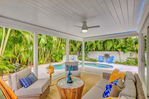 1130 N Lakeside Dr, Lake Worth Beach, FL 33460
