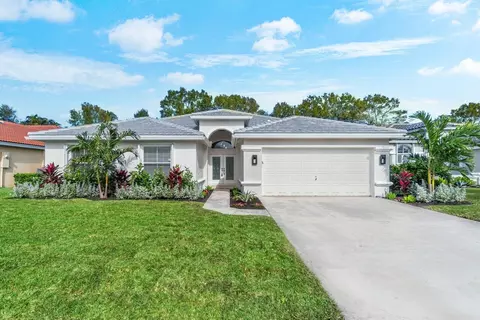 5954 Las Colinas Cir, Lake Worth, FL 33463