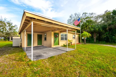 7802 Pensacola Rd, Fort Pierce, FL 34951