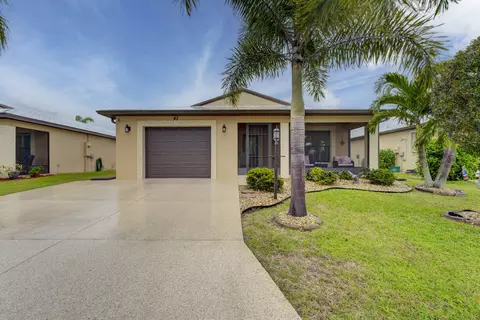 43 Grande Vista Way, Port Saint Lucie, FL 34952