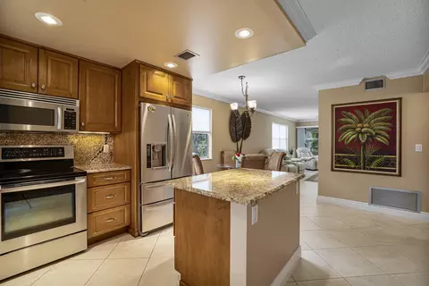 2929 SE Ocean Blvd #127-5, Stuart, FL 34996
