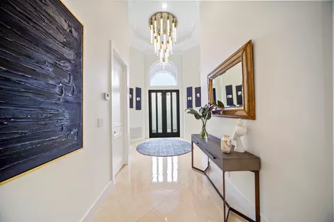 5755 NW Regency Cir E, Boca Raton, FL 33496