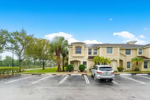 938 Summit Lake Dr, West Palm Beach, FL 33406