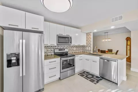 15235 Lakes Of Delray Blvd #283, Delray Beach, FL 33484