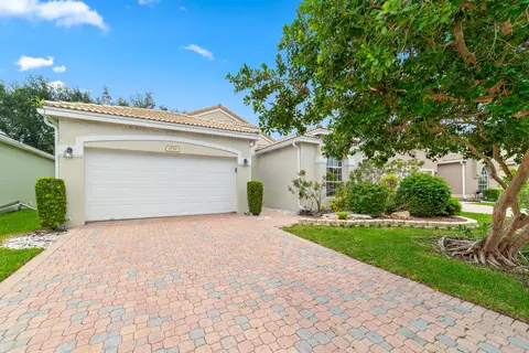 6756 Camille St, Boynton Beach, FL 33437
