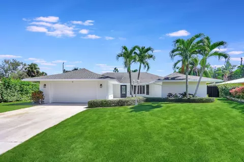 21 SE Paddock Cir, Tequesta, FL 33469