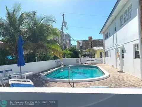 3220 NE 10th St #14, Pompano Beach, FL 33062