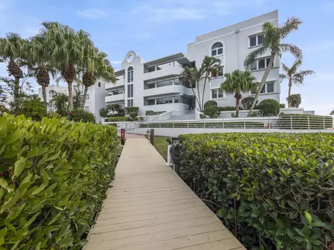1150 SW Chapman Way #304, Palm City, FL 34990