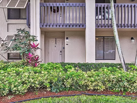 10101 Mangrove Dr #101, Boynton Beach, FL 33437