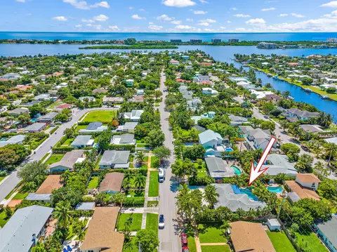246 Gregory Rd, West Palm Beach, FL 33405