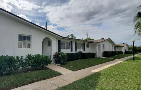 2916 Crosley Dr E #I, West Palm Beach, FL 33415