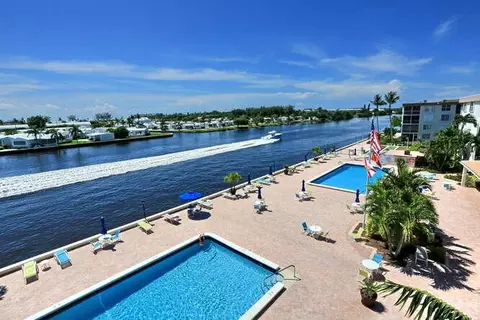 2006 S Federal Hwy #405, Boynton Beach, FL 33435