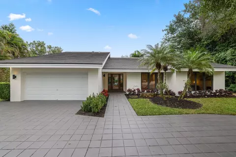 4315 Lakewood Dr, Delray Beach, FL 33445