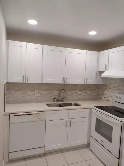 227 Sussex L #2270, West Palm Beach, FL 33417