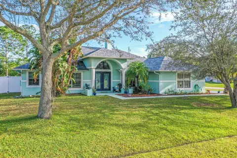 6051 NW Winfield Dr, Port Saint Lucie, FL 34986