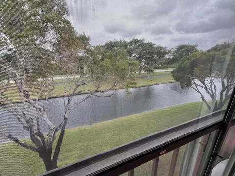 7185 Huntington Ln # 405, Delray Beach, FL 33446
