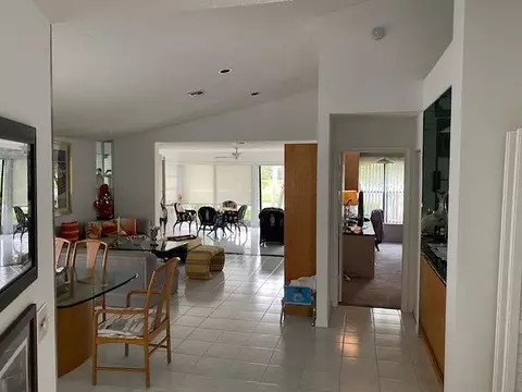 6806 Touchstone Cir, Palm Beach Gardens, FL 33418