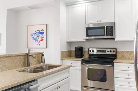 801 S Olive #1002, West Palm Beach, FL 33401