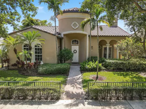 150 Barcelona Dr, Jupiter, FL 33458
