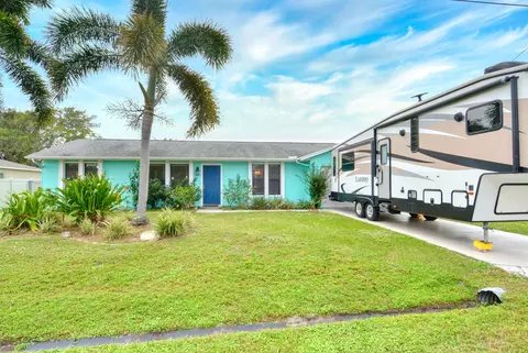 2456 SE Rival, Port Saint Lucie, FL 34952