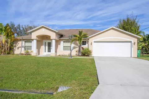 5290 NW Arrowhead Ter, Port Saint Lucie, FL 34986
