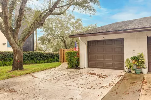 2070 Colonial Rd #6, Fort Pierce, FL 34950