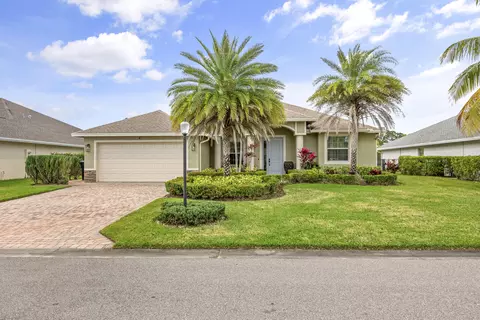 298 SW Vista Lake Dr, Port Saint Lucie, FL 34953