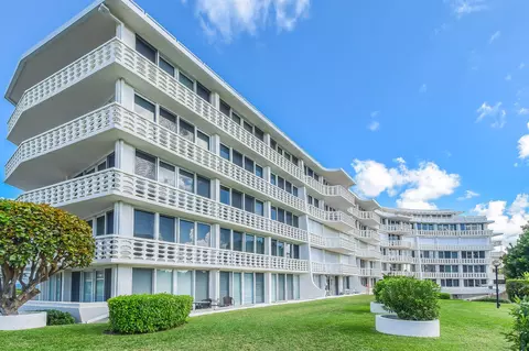 100 Sunrise Ave #219, Palm Beach, FL 33480