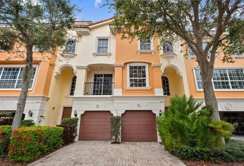 5555 NE Trieste Way, Boca Raton, FL 33487