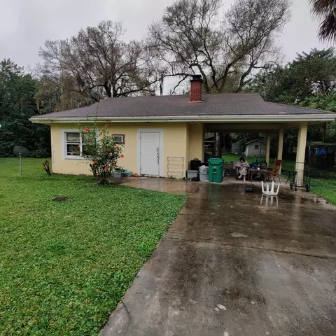 2403 S 38th St, Fort Pierce, FL 34981