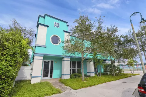 1202 Lake Ave #B, Lake Worth, FL 33460