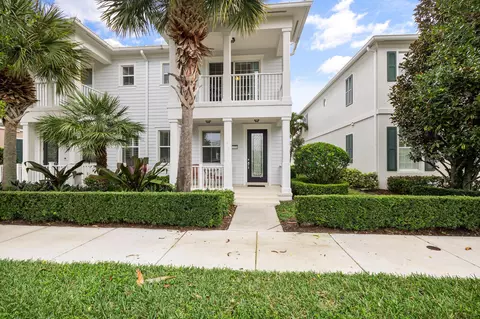 3273 Duncombe Dr, Jupiter, FL 33458