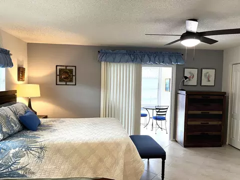 70 Royal Oak Ct #203, Vero Beach, FL 32962