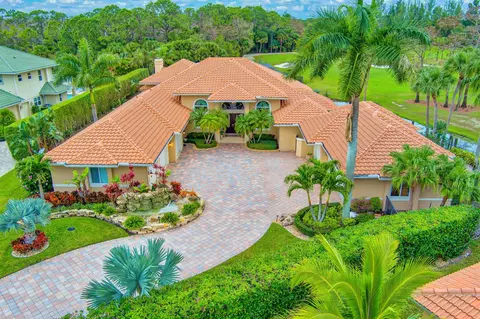 8472 Ironhorse Ct, West Palm Beach, FL 33412