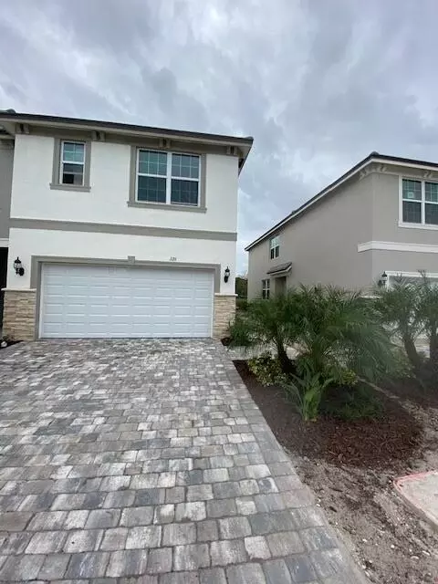 3260 Watercress #38, Lauderdale Lakes, FL 33311