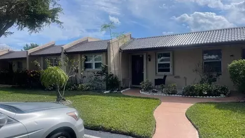134 Lake Gloria Dr, West Palm Beach, FL 33411