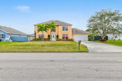 1350 SW Del Rio Blvd, Port Saint Lucie, FL 34953