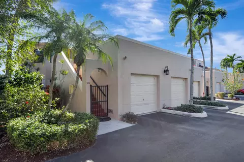 6646 Villa Sonrisa Dr #520, Boca Raton, FL 33433