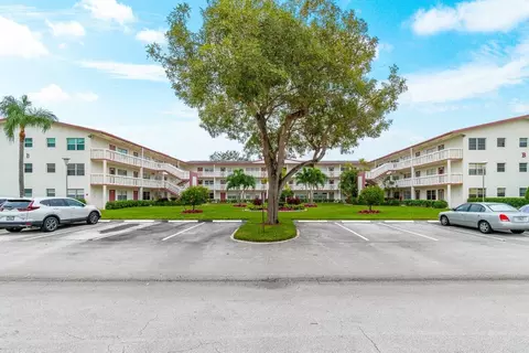 66 Fanshaw B, Boca Raton, FL 33434