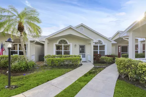 1146 NW Lombardy Dr, Port Saint Lucie, FL 34986