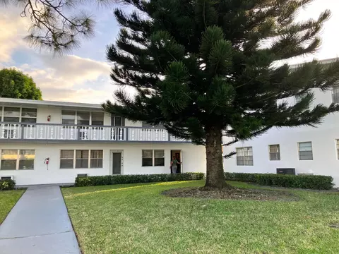 230 Sheffield J, West Palm Beach, FL 33417