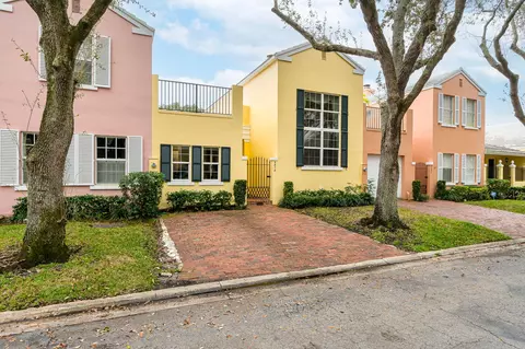 5878 Catesby St, Boca Raton, FL 33433